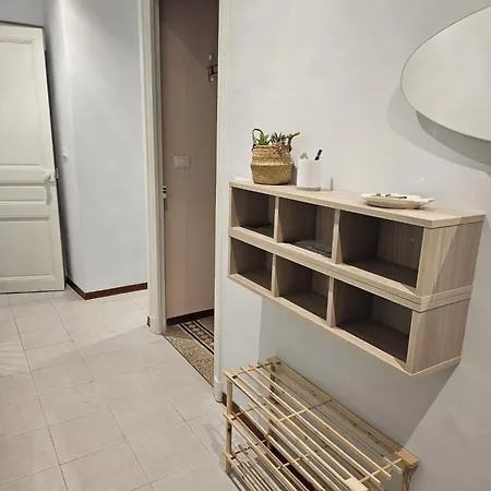 Apartment Angolo Di Mare
